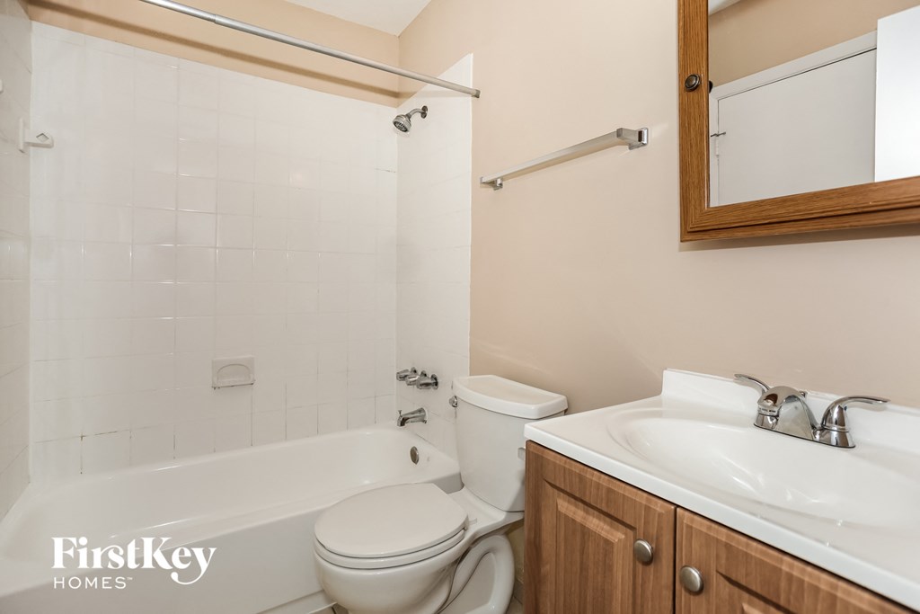 351 SW 31st Avenue 4 Beds House for Rent - Photo Gallery 12