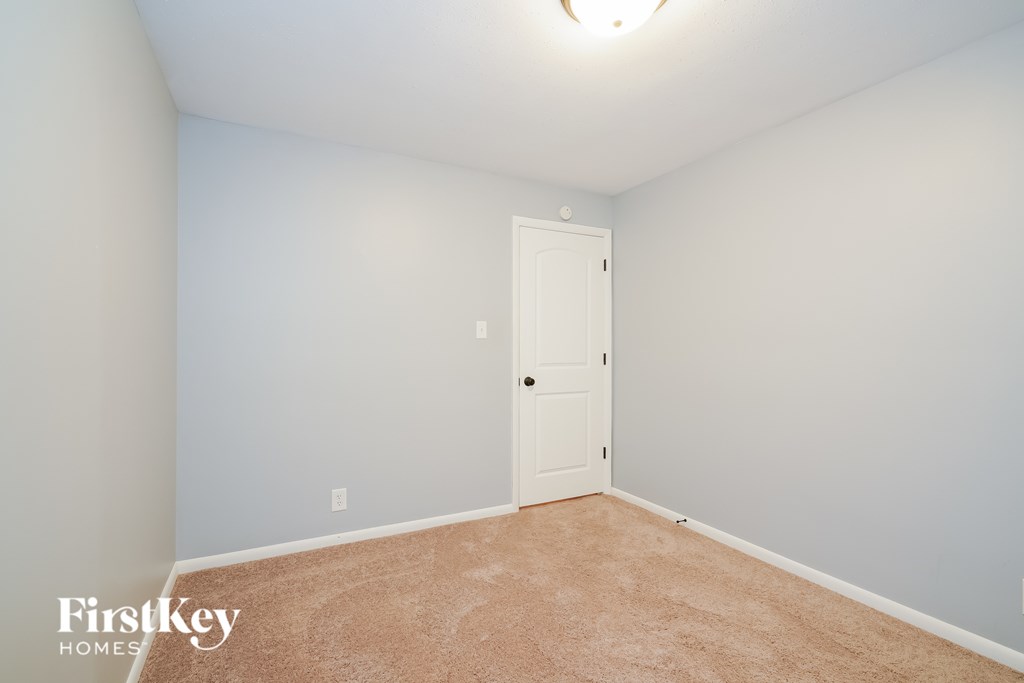 371 S Hendricks Dr 3 Beds House for Rent - Photo Gallery 14