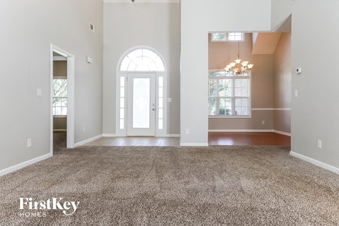 381 Glouchester Drive 4 Beds Apartment for Rent