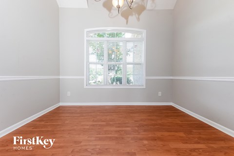 381 Glouchester Drive 4 Beds Apartment for Rent