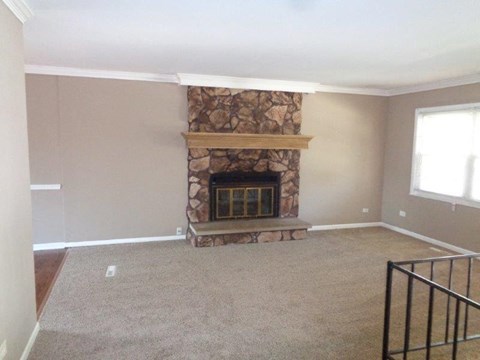381 E Montana Ave 3 Beds Apartment for Rent