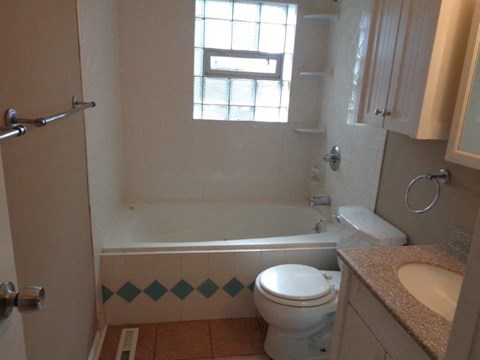 381 E Montana Ave 3 Beds Apartment for Rent