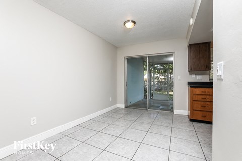 391 E Palmetto Ave 3 Beds Apartment for Rent