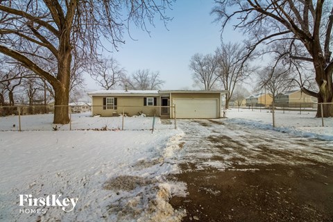 394 Sherman Ave 3 Beds Apartment for Rent