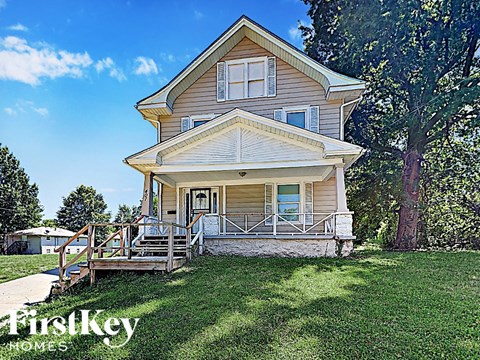 401 E College St 4 Beds Apartment for Rent