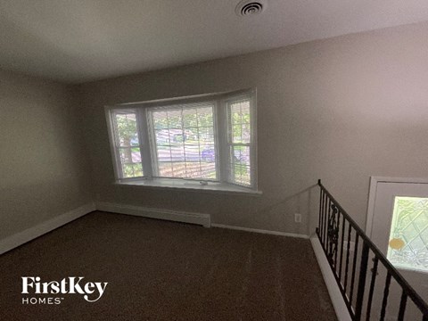 401 Longview Dr 4 Beds Apartment for Rent
