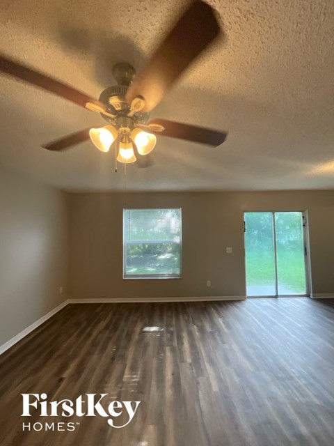 405 Clay Street 4 Beds Apartment for Rent