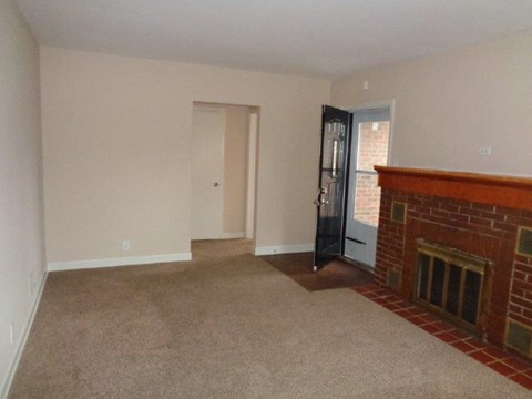 417 Warren St 2 Beds Apartment for Rent