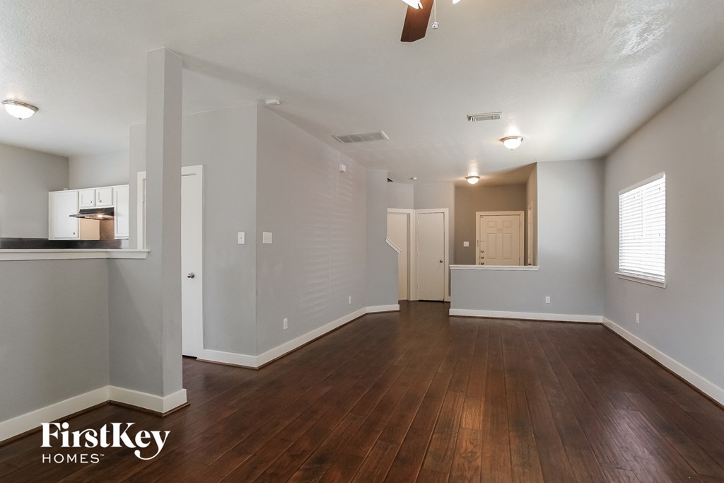 419 Laurel Sage Dr 3 Beds House for Rent - Photo Gallery 4