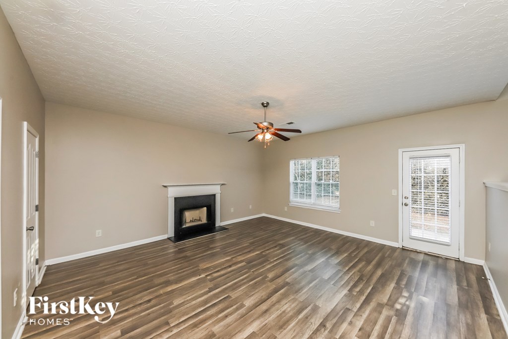 419 Lake Ridge Lane 3 Beds House for Rent - Photo Gallery 3