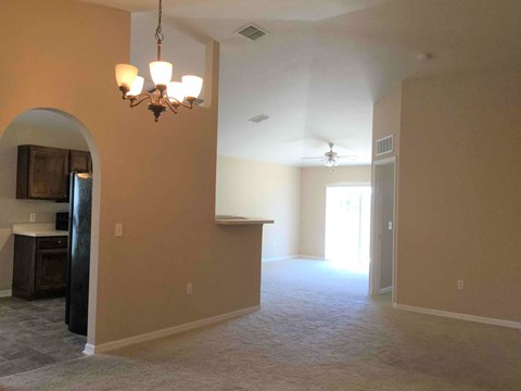 425 Hammerstone Ave 3 Beds Apartment for Rent