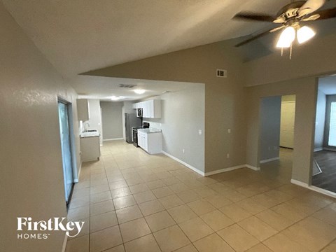 428 Corona Del Mar St 3 Beds Apartment for Rent
