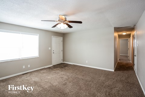 439 Fox Circle 3 Beds Apartment for Rent