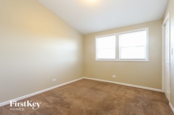 440 Frontage Rd 3 Beds House for Rent - Photo Gallery 6