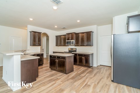 446 Stuart Lane 5 Beds House for Rent - Photo Gallery 5