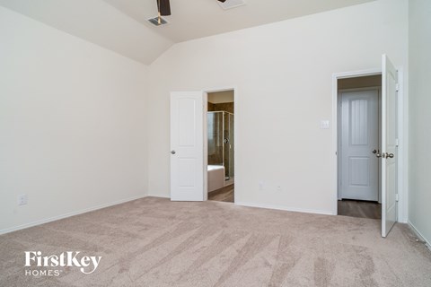 446 Stuart Lane 5 Beds House for Rent - Photo Gallery 9