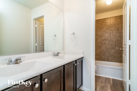 446 Stuart Lane 5 Beds House for Rent - Photo Gallery 11