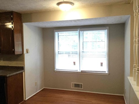 455 Ohern Ct 4 Beds Apartment for Rent