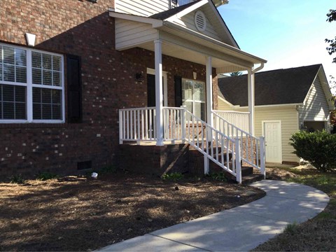 457 Riverglen Drive Nw 5 Beds Apartment for Rent
