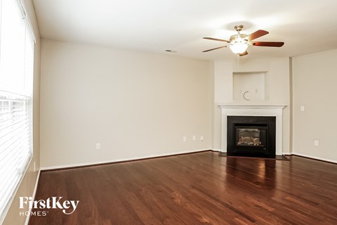 500 Martha Court 4 Beds Apartment for Rent