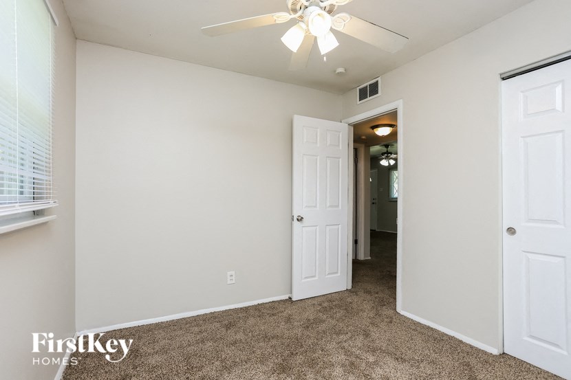 508 Saratoga Studio House for Rent - Photo Gallery 9