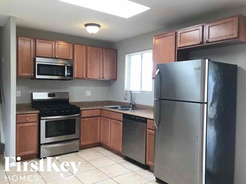 514 E Taylor St 4 Beds Apartment for Rent