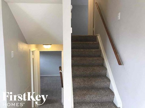 514 E Taylor St 4 Beds Apartment for Rent