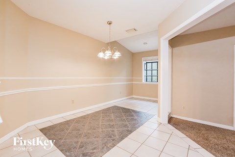 520 Whispering Oak Ln 4 Beds Apartment for Rent