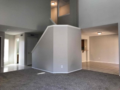 526 E TOPEKA Dr 3 Beds Apartment for Rent