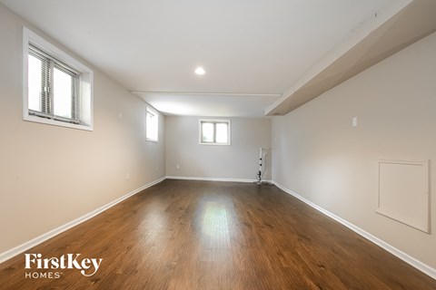 529 Apache Avenue 3 Beds Apartment for Rent