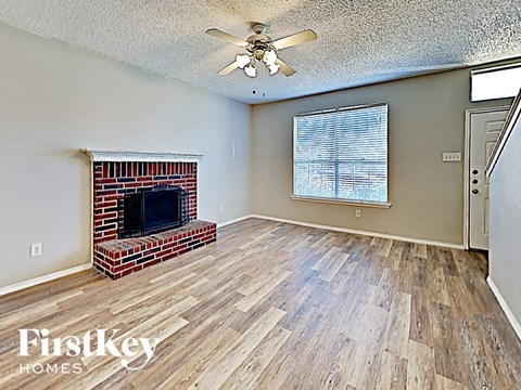 530 Alameda Avenue 4 Beds Apartment for Rent