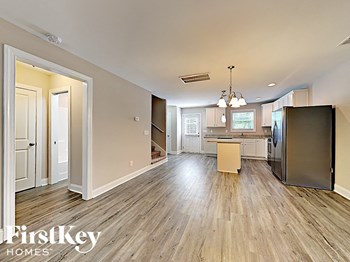 533 Harris Street 4 Beds House for Rent - Photo Gallery 3