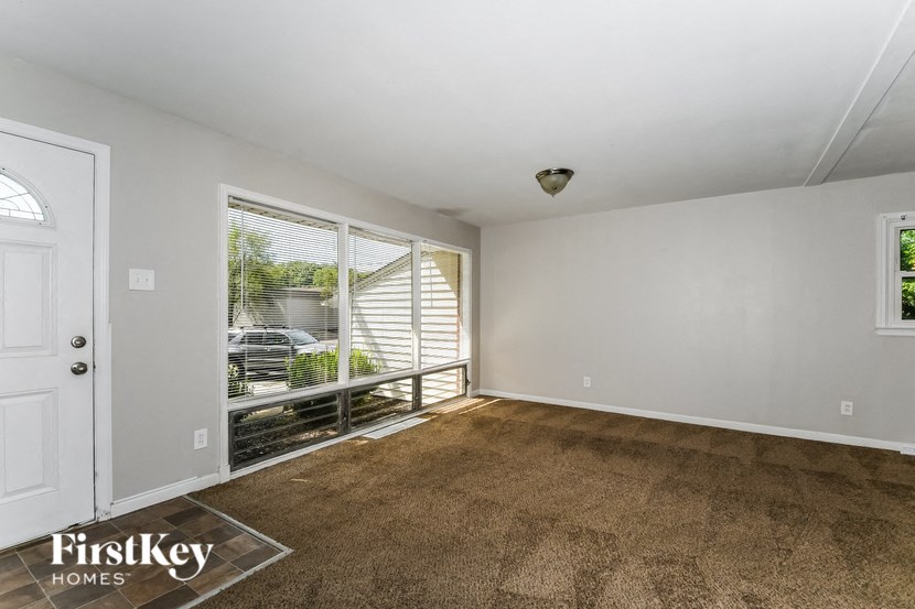 535 Saint Anthony Ln 3 Beds House for Rent - Photo Gallery 3