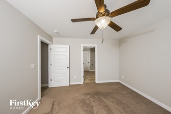 563 Kincaid Cove Lane 4 Beds House for Rent - Photo Gallery 6