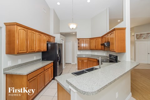 599 Australian Rd NW 4 Beds Apartment for Rent