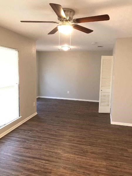 606 E Center St 3 Beds Apartment for Rent