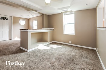 608 N Harrison Ave 3 Beds House for Rent - Photo Gallery 3