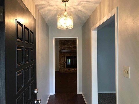 612 Mesa Drive 3 Beds Apartment for Rent
