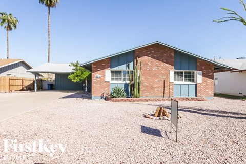 614 E Greenway Dr 3 Beds Apartment for Rent