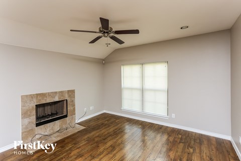 623 Hilton Dr 4 Beds Apartment for Rent