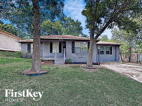 626 WARREN St 4 Beds Apartment for Rent