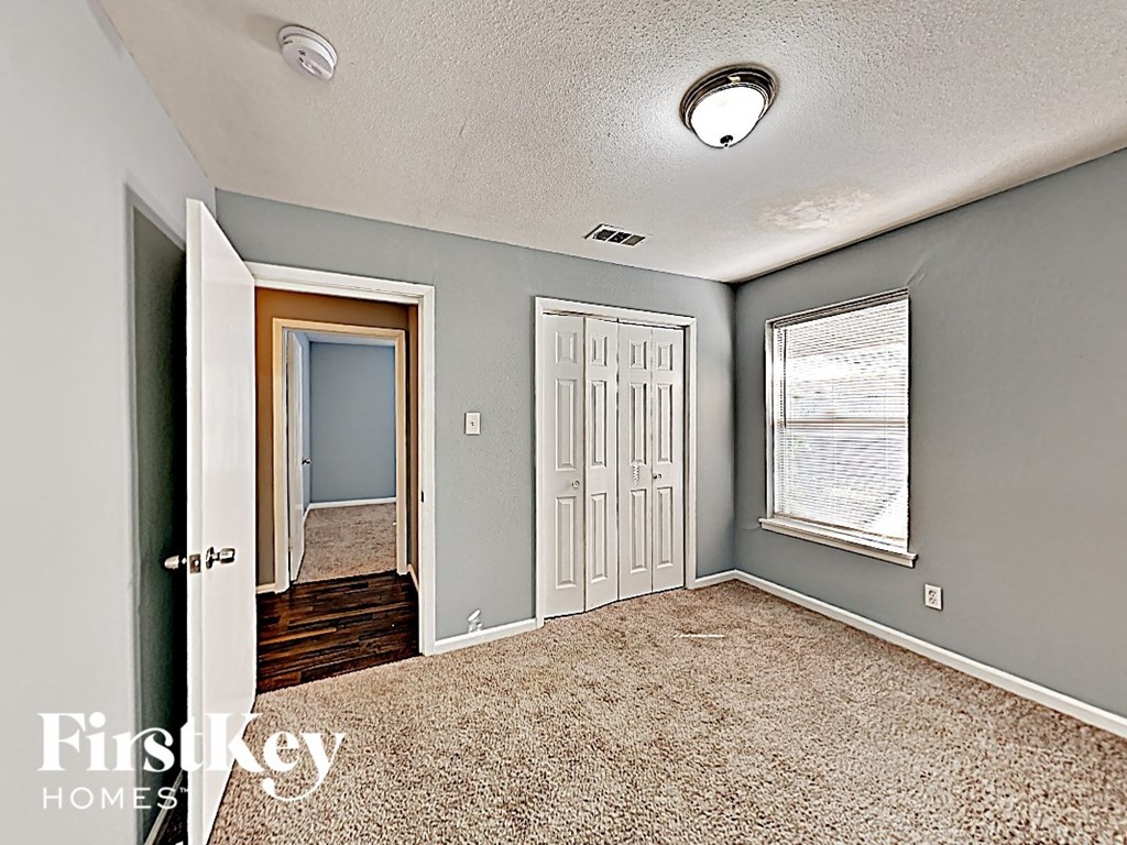 626 WARREN St 4 Beds House for Rent - Photo Gallery 10