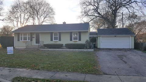 630 Crest St 3 Beds Apartment for Rent