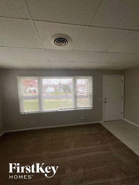 639 N Martha St 3 Beds Apartment for Rent