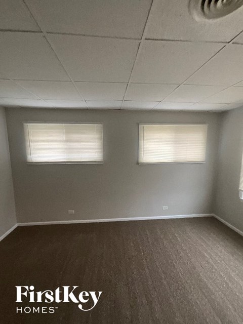 639 N Martha St 3 Beds Apartment for Rent
