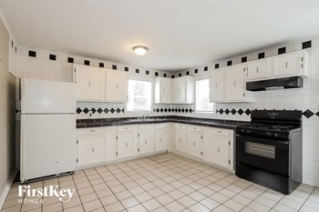 643 Westmoreland Avenue 5 Beds House for Rent - Photo Gallery 5