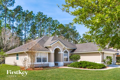 653 W Johns Creek Pkwy 4 Beds Apartment for Rent