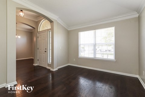 653 W Johns Creek Pkwy 4 Beds Apartment for Rent