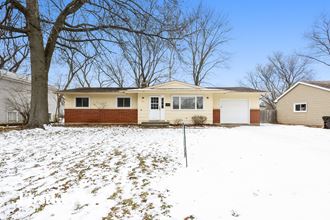 662 Coventry Ln 3 Beds Apartment for Rent