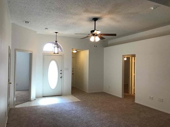 674 Sunflower Trl 3 Beds House for Rent - Photo Gallery 3